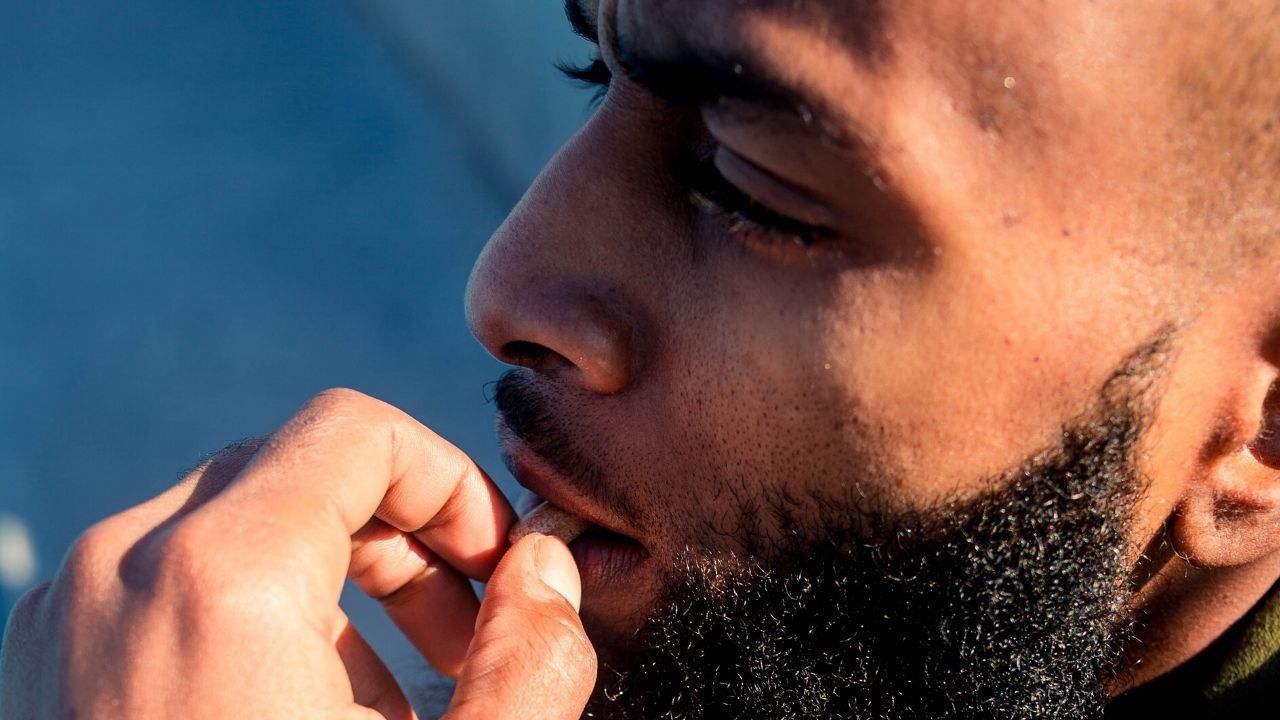 Does CBD Show Up in a Hair Follicle?